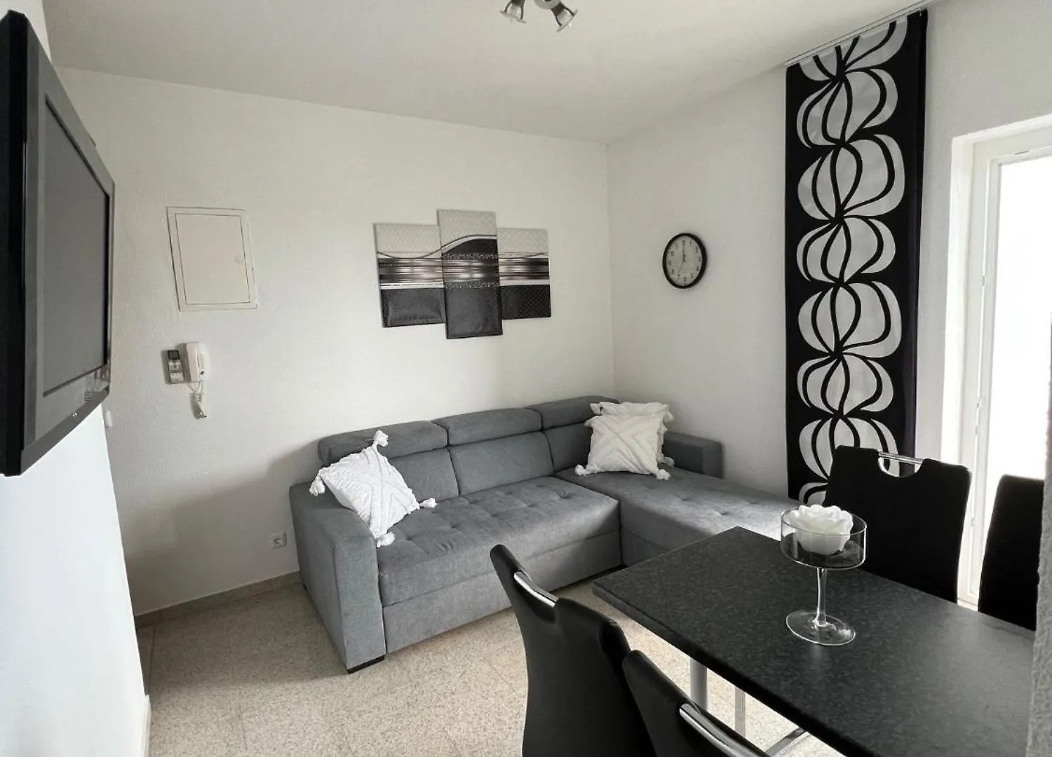 Appartement Mit Privater Terrasse Und Meerblick Crikvenica